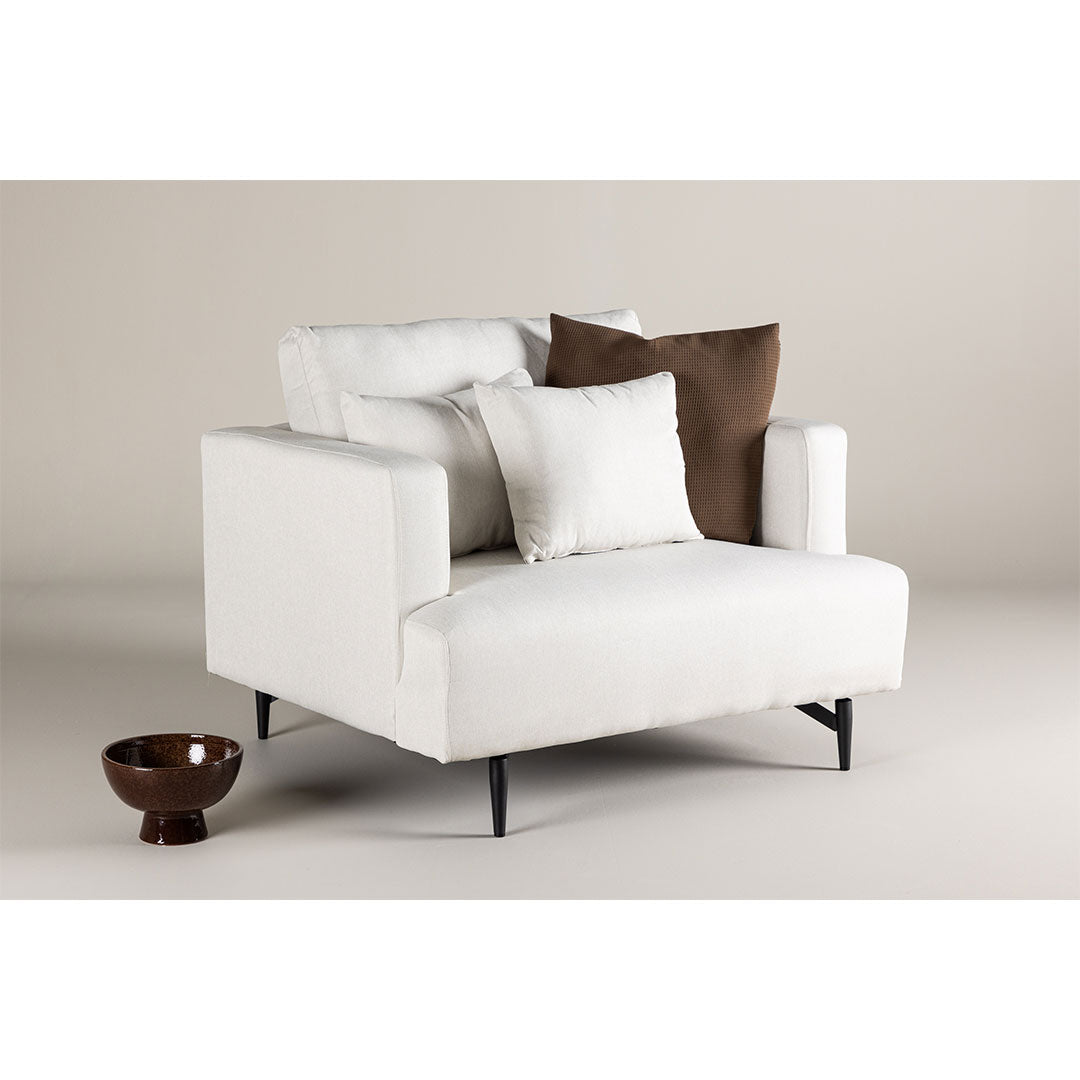 Lænestol Lugano, polyester/stof og metal, 104 x 92 x 82 cm