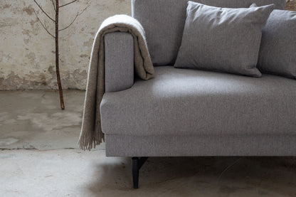 Lænestol Lugano, polyester/stof og metal, 104 x 92 x 82 cm