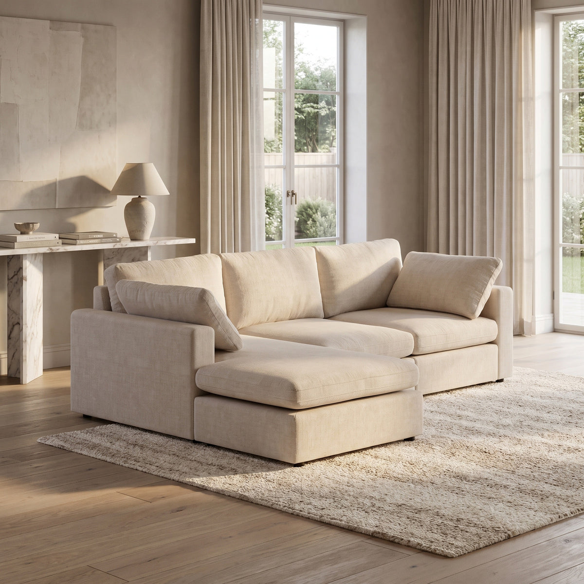 Wien chaiselongsofa med mikrofiberbetræk, højre- eller venstrevendt, inkl. 2 puder - 296 cm bredde
